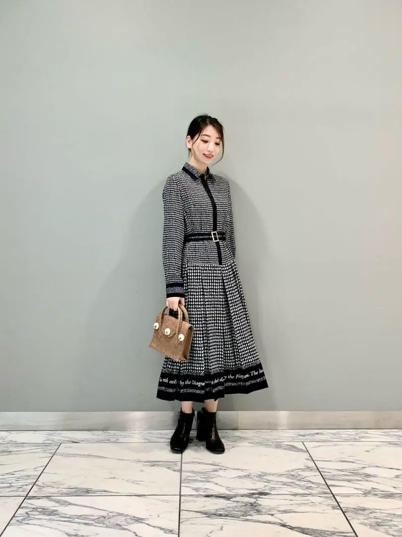 GRACE CONTINENTAL The Banquet eri コーディネート画像