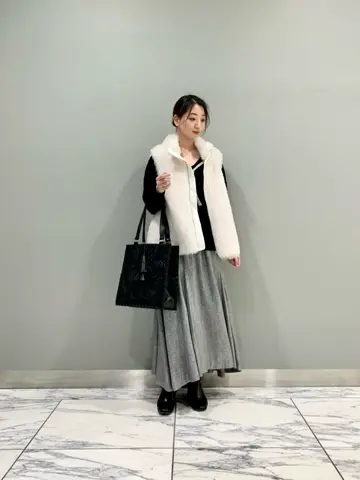 GRACE CONTINENTAL The Banquet eri コーディネート画像