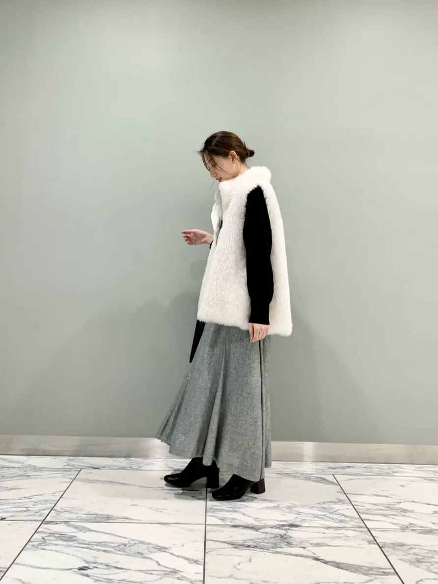 GRACE CONTINENTAL The Banquet eri コーディネート画像