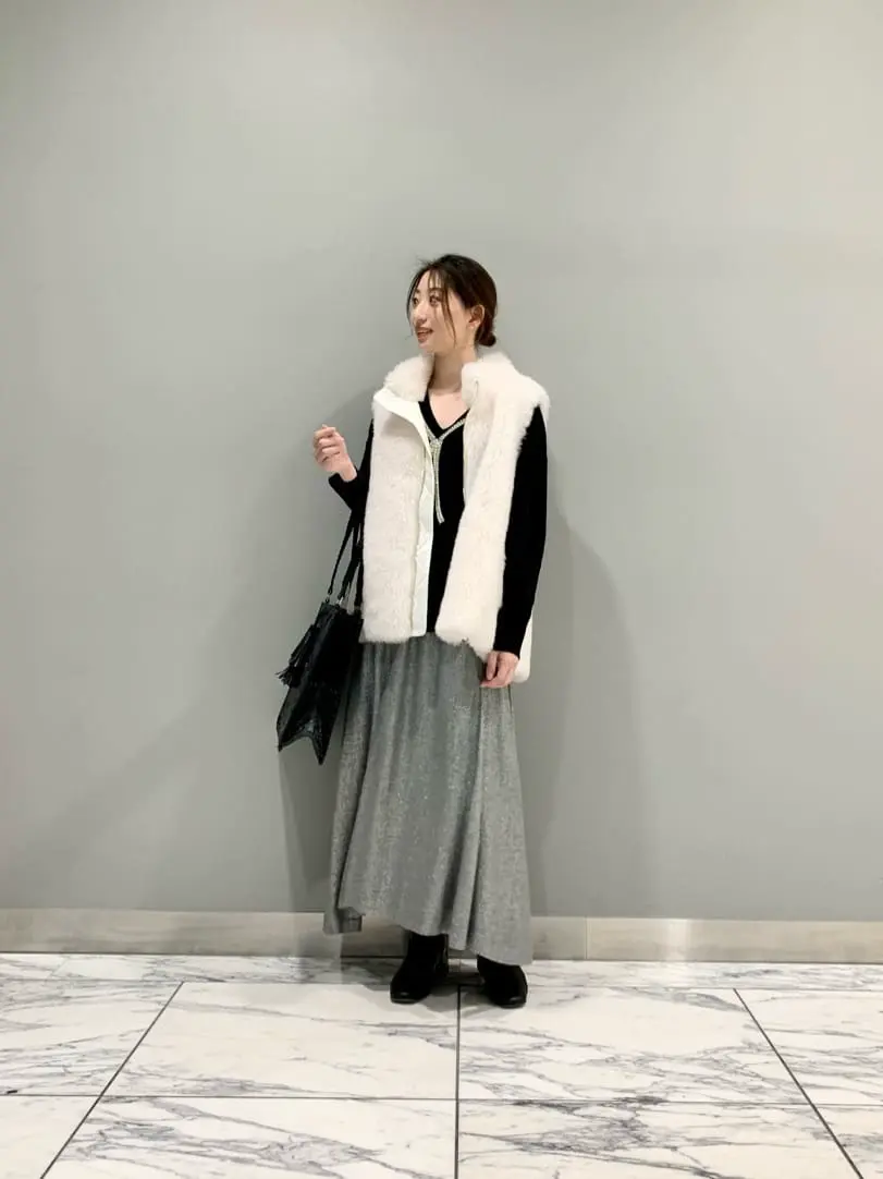 GRACE CONTINENTAL The Banquet eri コーディネート画像