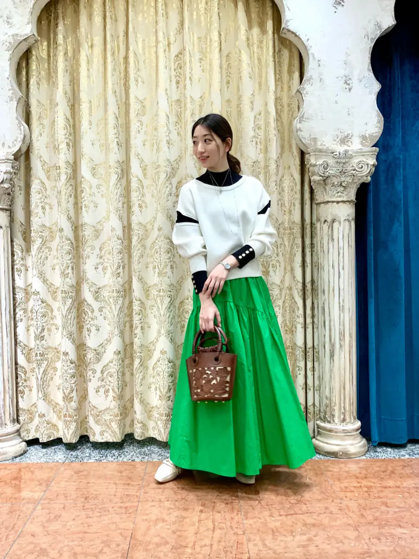 GRACE CONTINENTAL The Banquet eri コーディネート画像