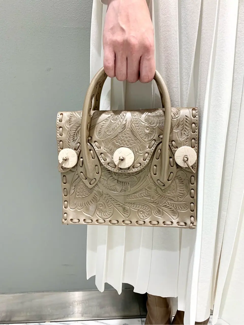 GRACE CONTINENTAL The Banquet eri コーディネート画像