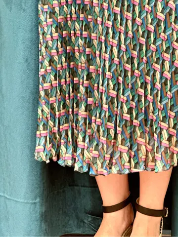 GRACE CONTINENTAL The Banquet 中根　里帆 コーディネート画像