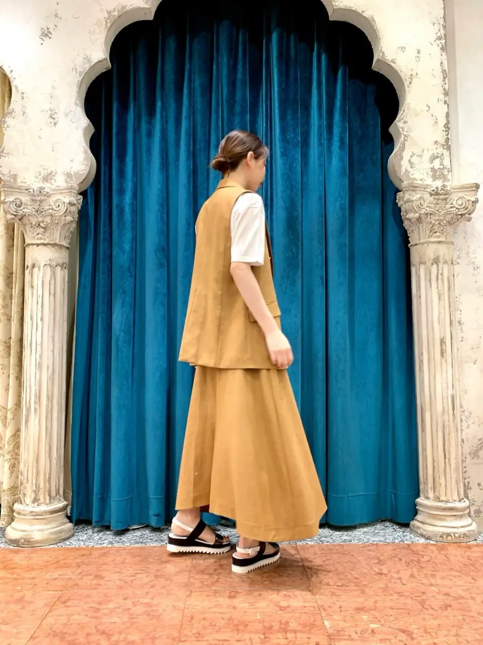 GRACE CONTINENTAL The Banquet eri コーディネート画像