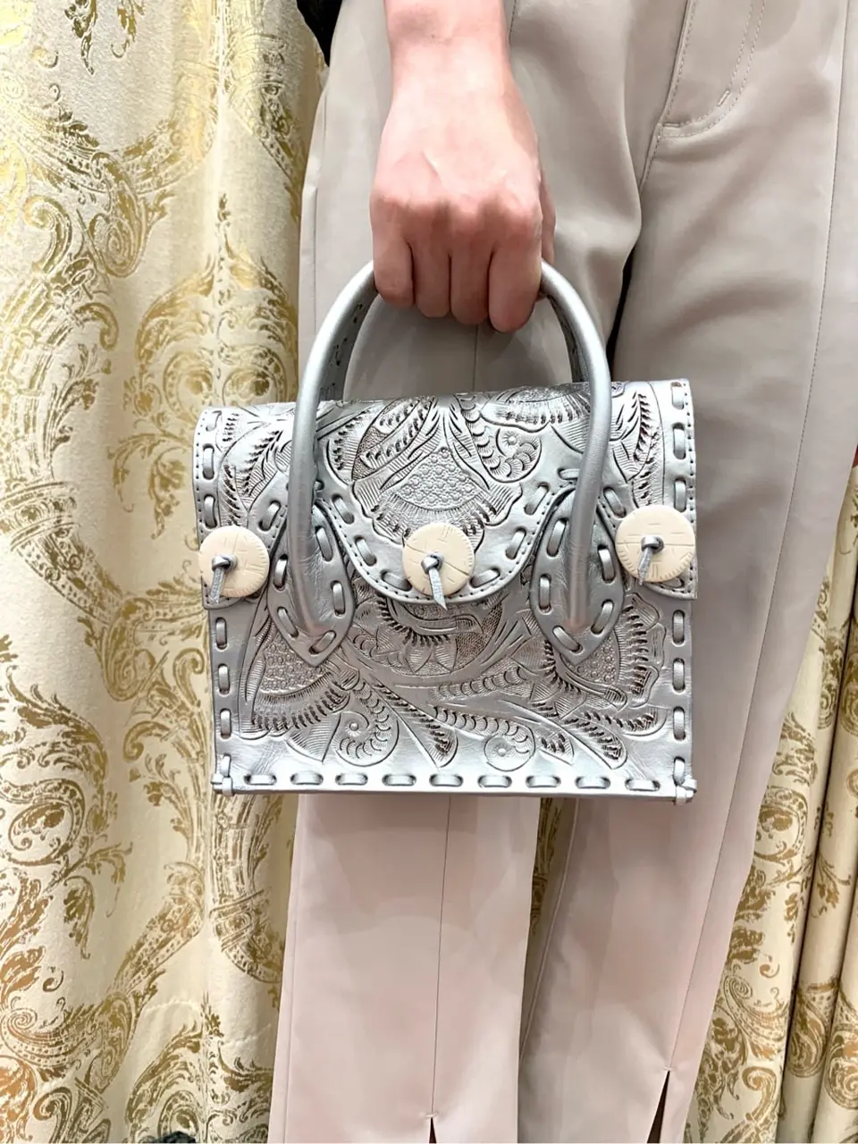 GRACE CONTINENTAL The Banquet eri コーディネート画像