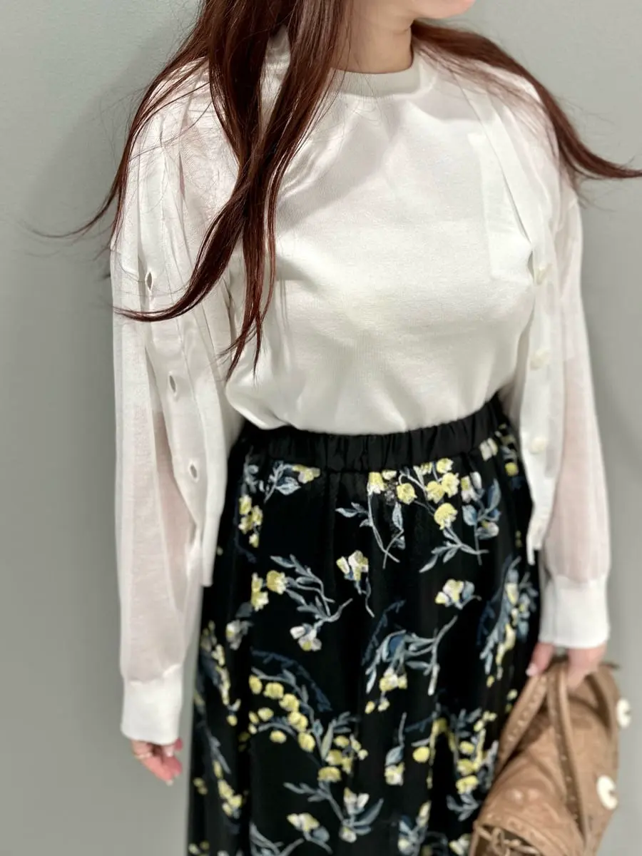 GRACE CONTINENTAL The Banquet 中根　里帆 コーディネート画像