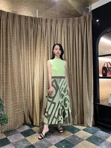 GRACE CONTINENTAL The Banquet yuri コーディネート画像