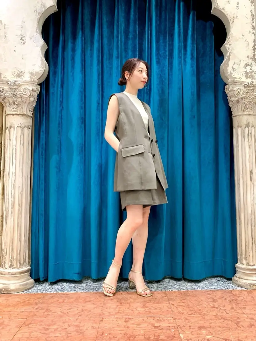 GRACE CONTINENTAL The Banquet eri コーディネート画像