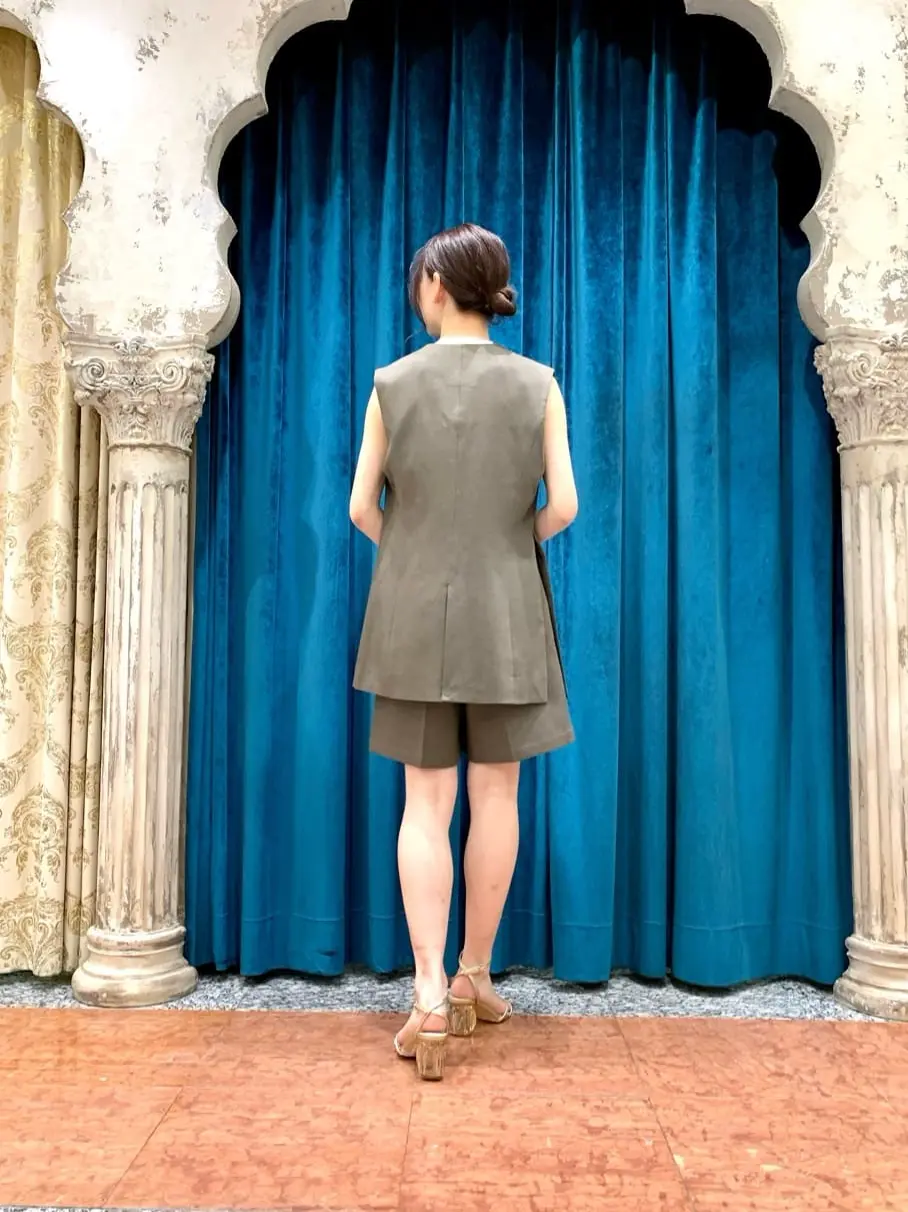 GRACE CONTINENTAL The Banquet eri コーディネート画像