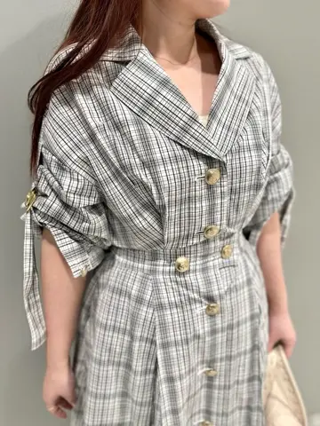 GRACE CONTINENTAL The Banquet 中根　里帆 コーディネート画像