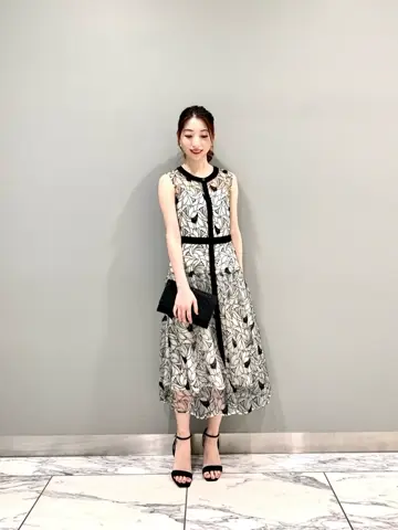 GRACE CONTINENTAL The Banquet eri コーディネート画像