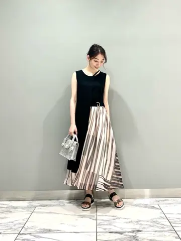 GRACE CONTINENTAL The Banquet eri コーディネート画像