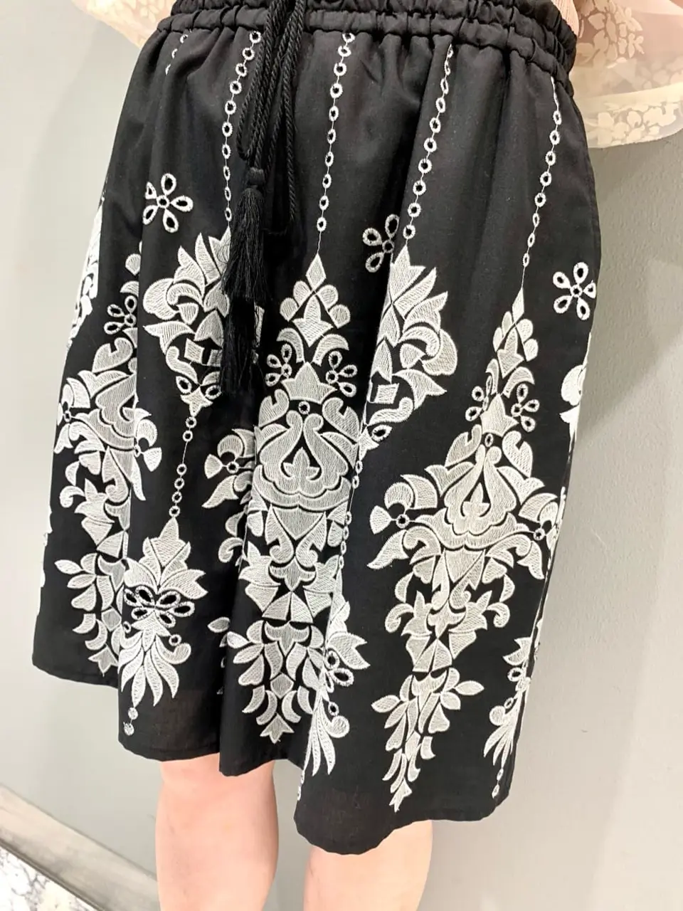 GRACE CONTINENTAL The Banquet eri コーディネート画像