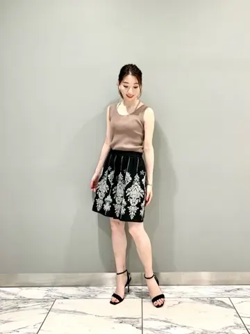 GRACE CONTINENTAL The Banquet eri コーディネート画像