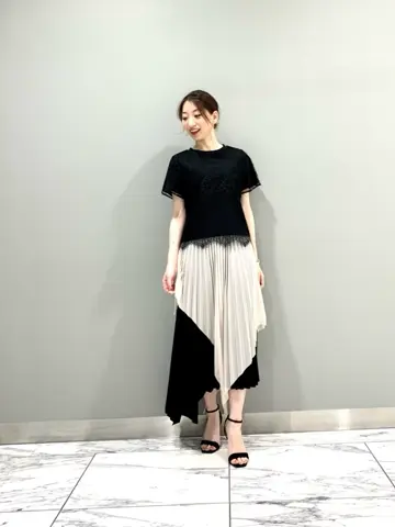 GRACE CONTINENTAL The Banquet eri コーディネート画像