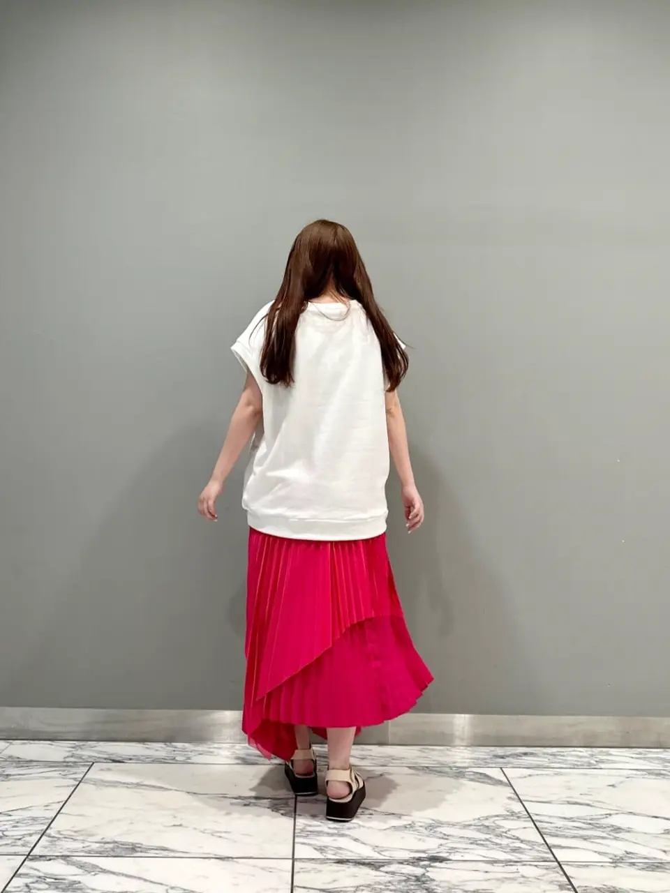 GRACE CONTINENTAL The Banquet 中根　里帆 コーディネート画像