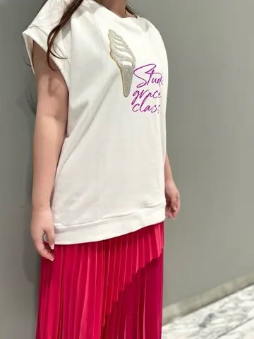 GRACE CONTINENTAL The Banquet 中根　里帆 コーディネート画像