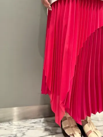 GRACE CONTINENTAL The Banquet 中根　里帆 コーディネート画像