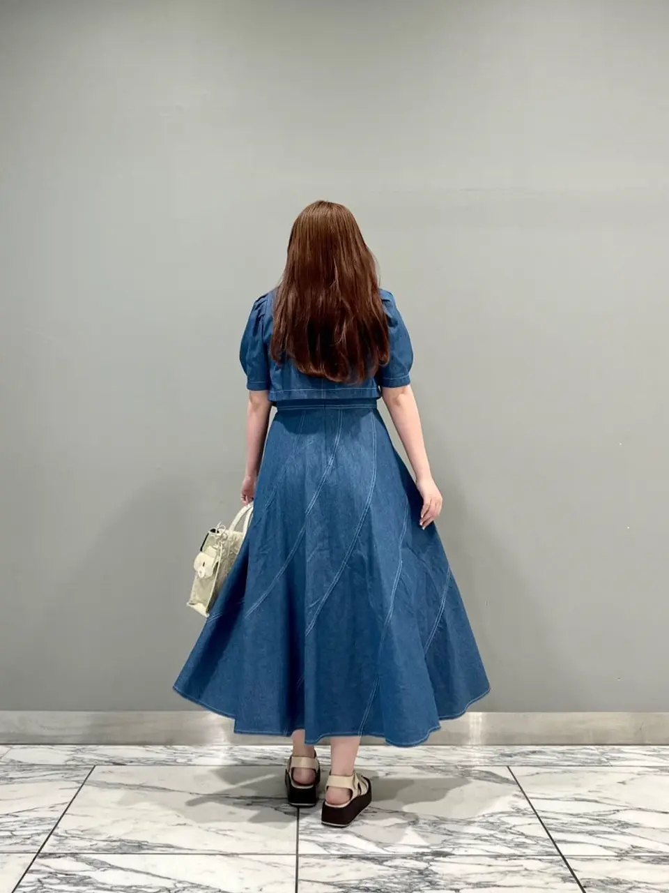 GRACE CONTINENTAL The Banquet 中根　里帆 コーディネート画像