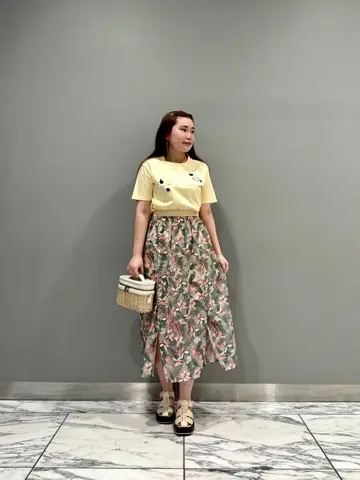 GRACE CONTINENTAL The Banquet 中根　里帆 コーディネート画像