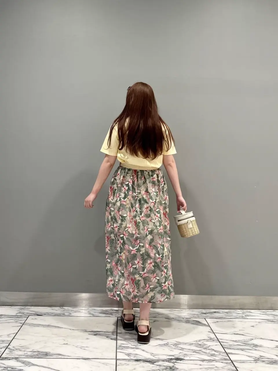 GRACE CONTINENTAL The Banquet 中根　里帆 コーディネート画像