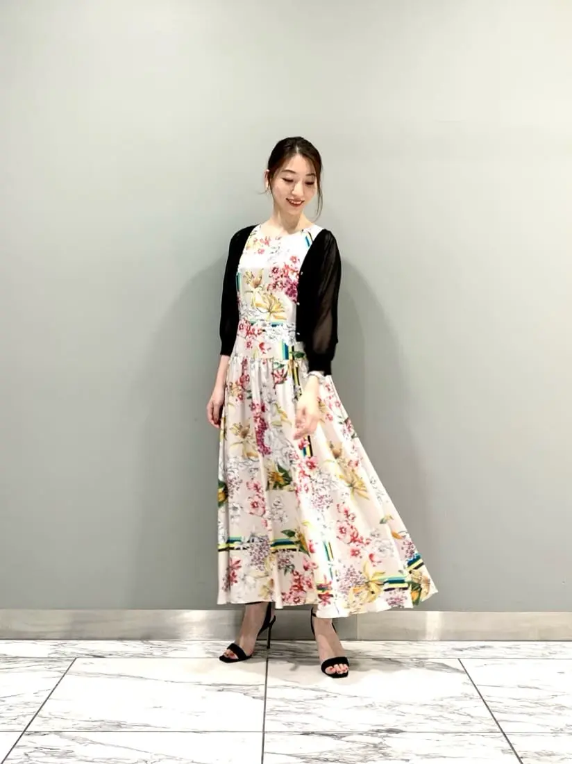 GRACE CONTINENTAL The Banquet eri コーディネート画像