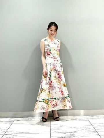 GRACE CONTINENTAL The Banquet eri コーディネート画像