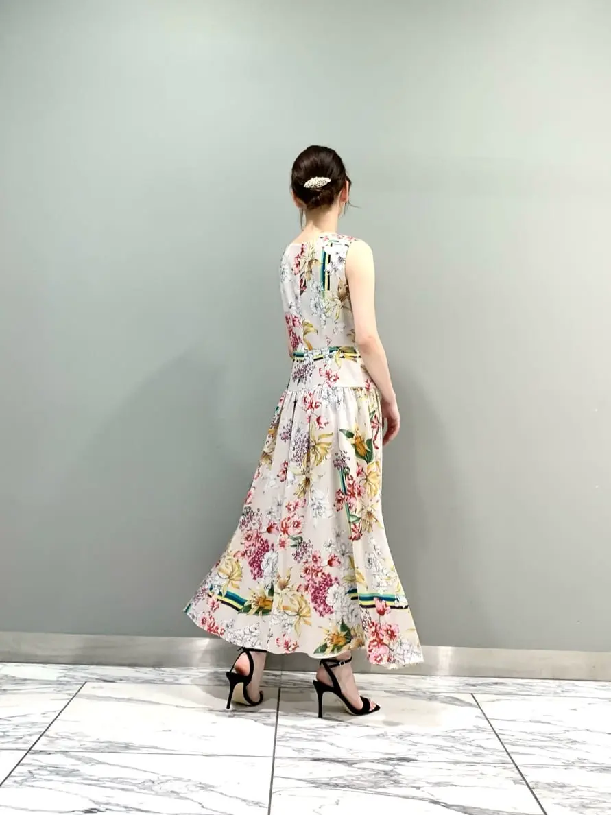 GRACE CONTINENTAL The Banquet eri コーディネート画像