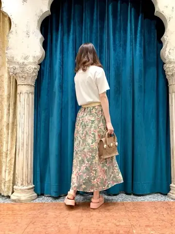 GRACE CONTINENTAL The Banquet eri コーディネート画像