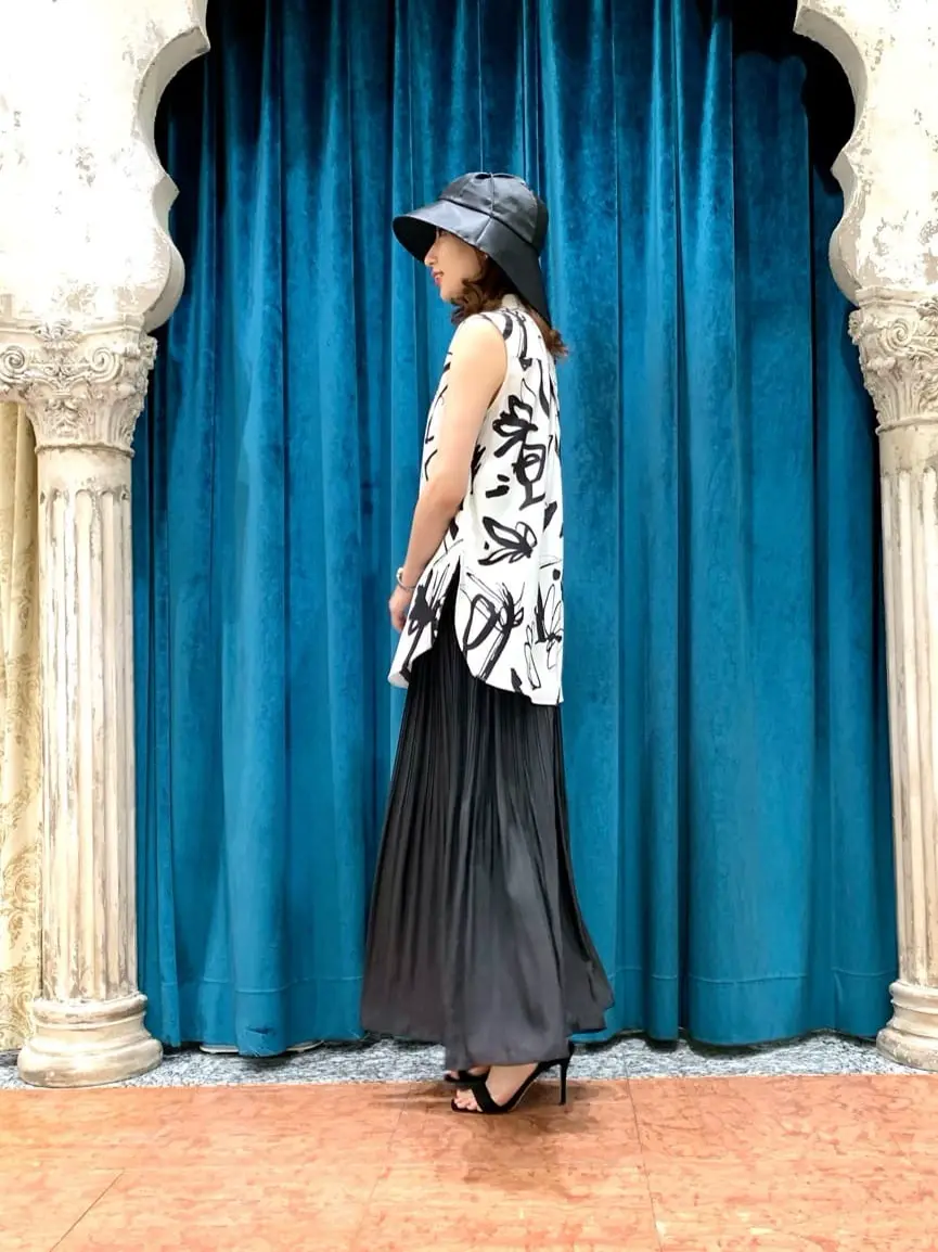 GRACE CONTINENTAL The Banquet eri コーディネート画像