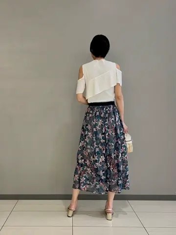 GRACE CONTINENTAL The Banquet 亀田 未希 コーディネート画像