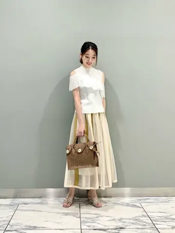 GRACE CONTINENTAL The Banquet eri コーディネート画像