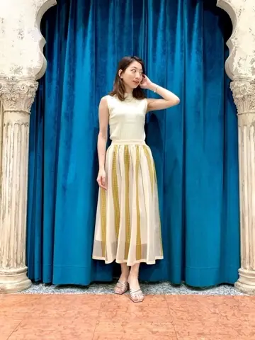 GRACE CONTINENTAL The Banquet eri コーディネート画像