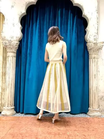 GRACE CONTINENTAL The Banquet eri コーディネート画像