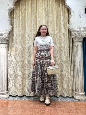 GRACE CONTINENTAL The Banquet 中根　里帆 コーディネート画像