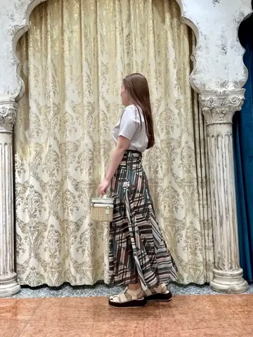 GRACE CONTINENTAL The Banquet 中根　里帆 コーディネート画像