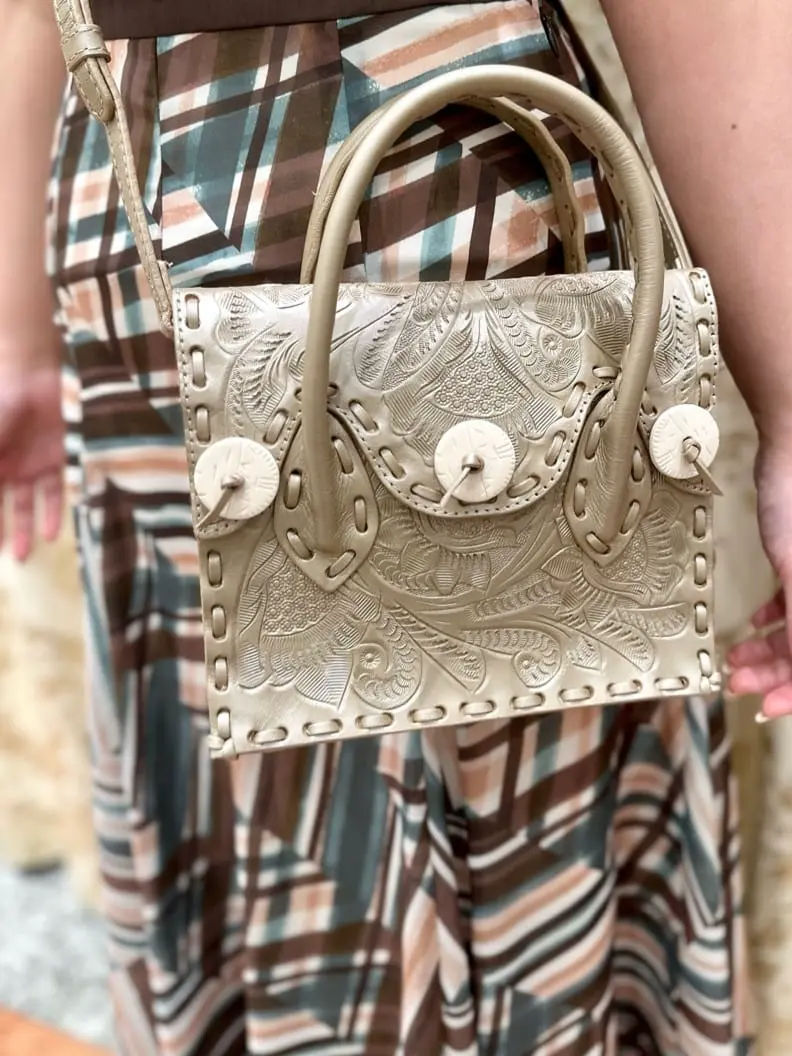 GRACE CONTINENTAL The Banquet 中根　里帆 コーディネート画像