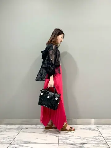 GRACE CONTINENTAL The Banquet eri コーディネート画像