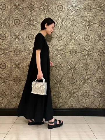 GRACE CONTINENTAL The Banquet 亀田 未希 コーディネート画像