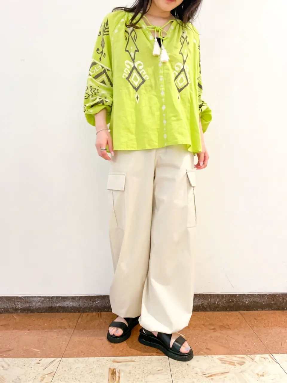 GRACE CONTINENTAL The Banquet SHOKO コーディネート画像