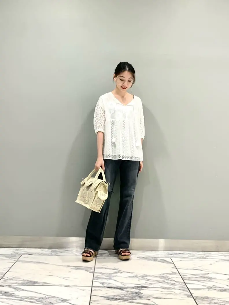 GRACE CONTINENTAL The Banquet eri コーディネート画像