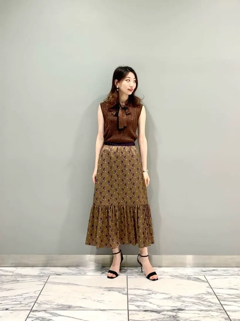 GRACE CONTINENTAL The Banquet eri コーディネート画像