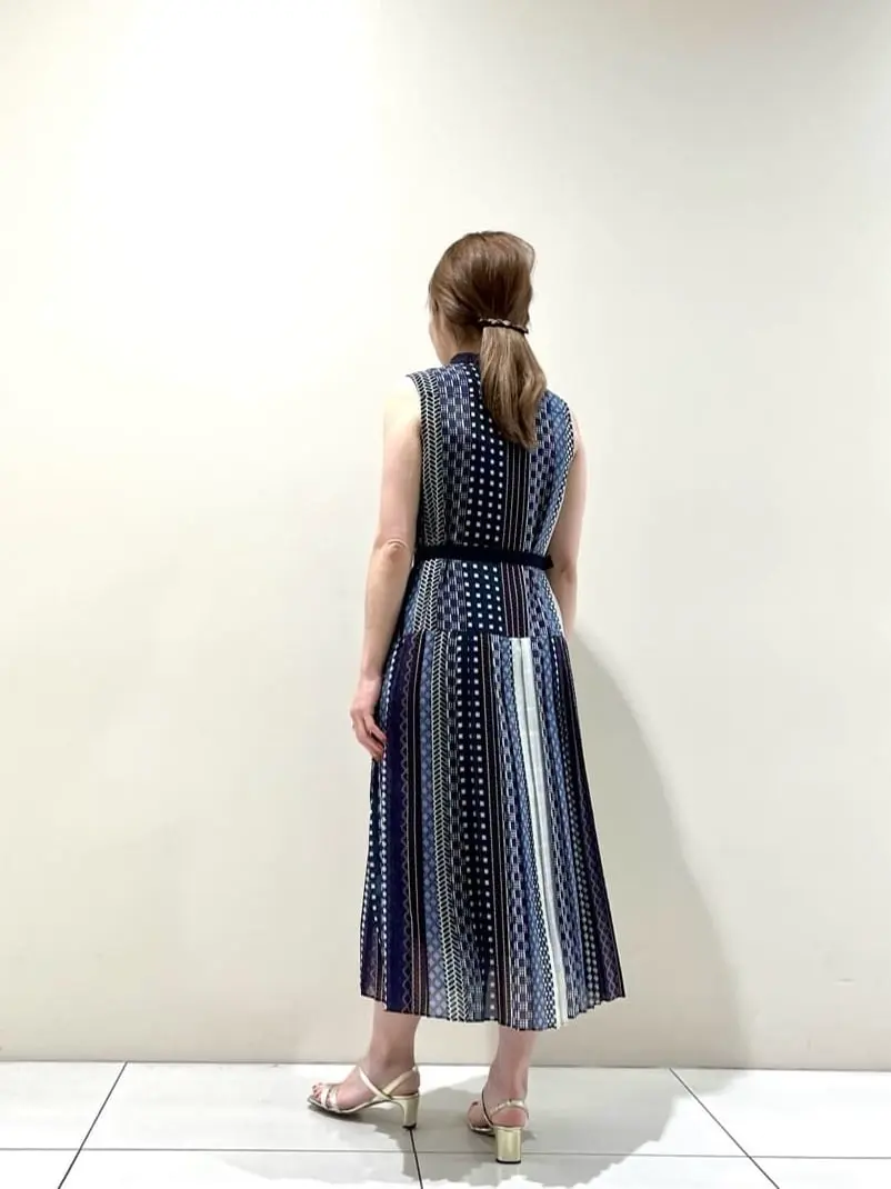 GRACE CONTINENTAL The Banquet 泉　智子 コーディネート画像