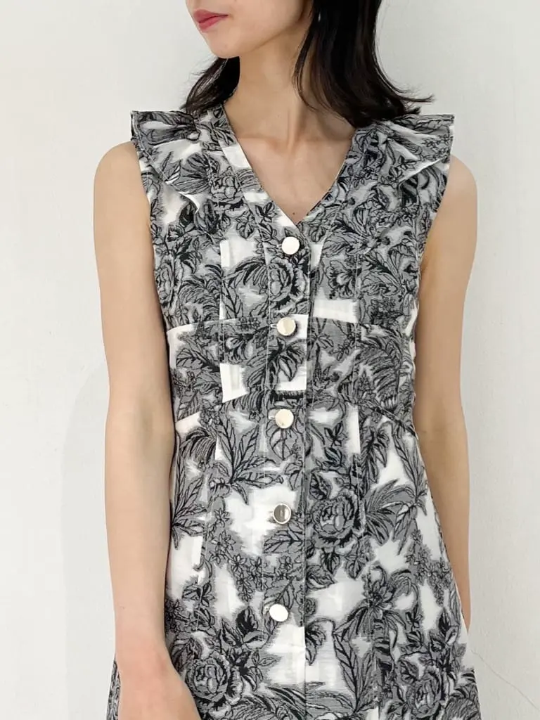 GRACE CONTINENTAL The Banquet yuri コーディネート画像