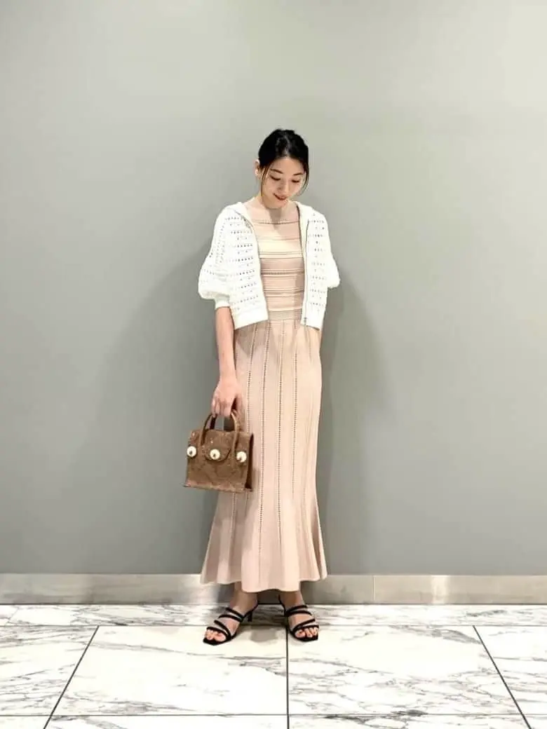 GRACE CONTINENTAL The Banquet eri コーディネート画像