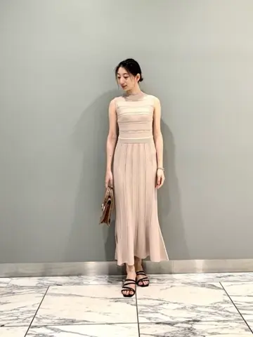 GRACE CONTINENTAL The Banquet eri コーディネート画像