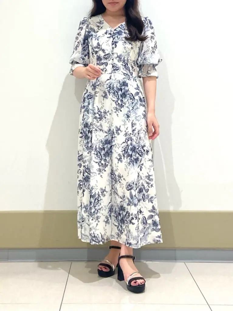 GRACE CONTINENTAL The Banquet 松原 明音 コーディネート画像