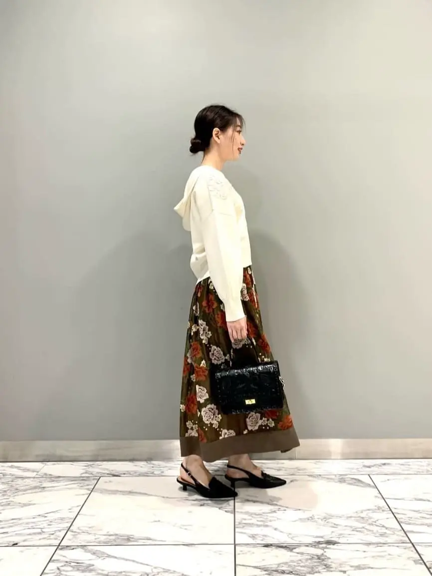 GRACE CONTINENTAL The Banquet eri コーディネート画像