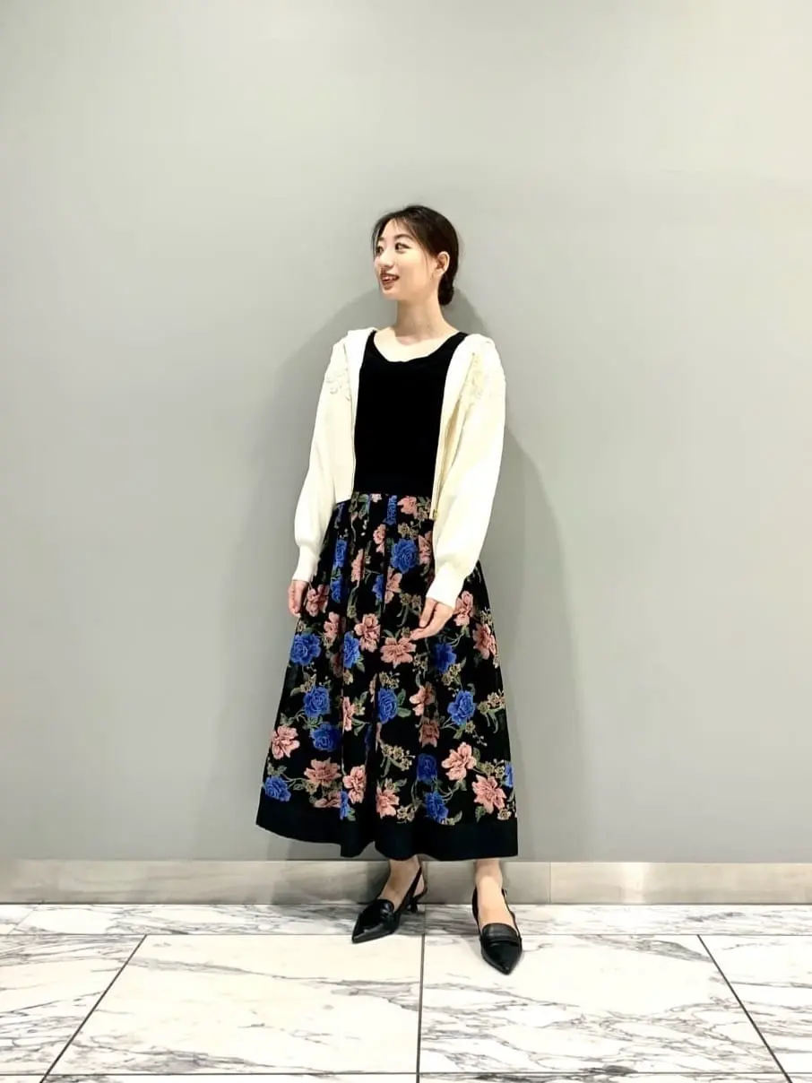 GRACE CONTINENTAL The Banquet eri コーディネート画像