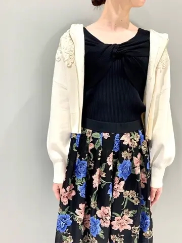 GRACE CONTINENTAL The Banquet eri コーディネート画像